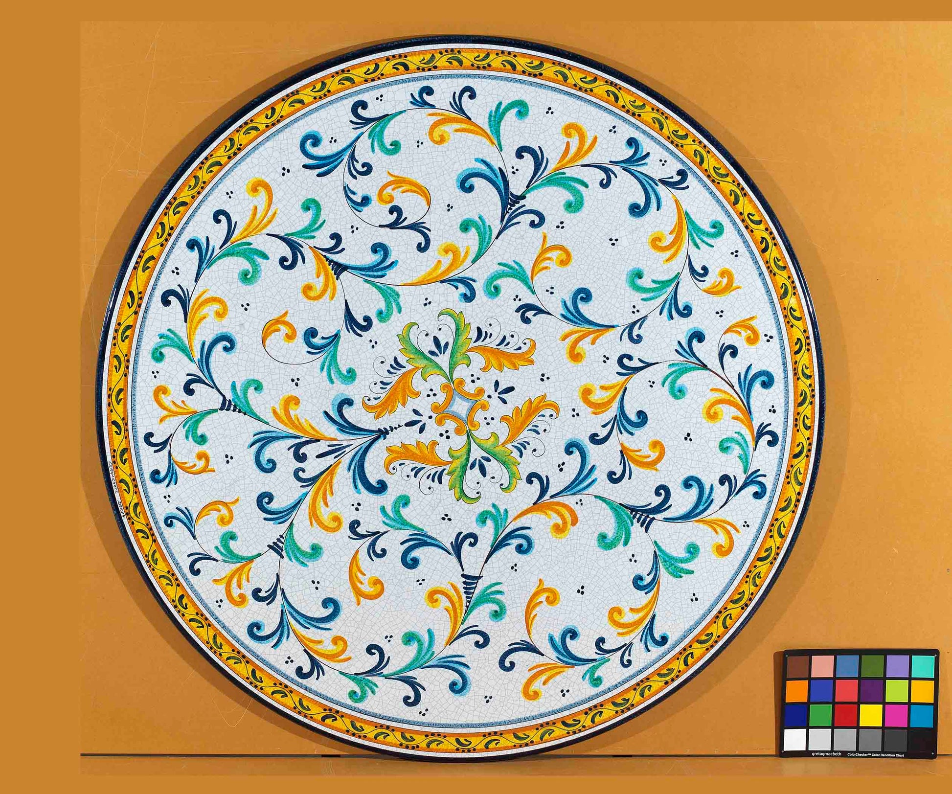 Sagnimignano Round Lava Stone Ceramic Table Top Details